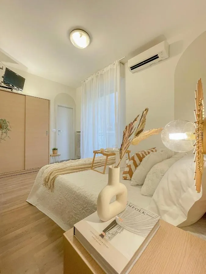 Americana Beach House Rimini Italie