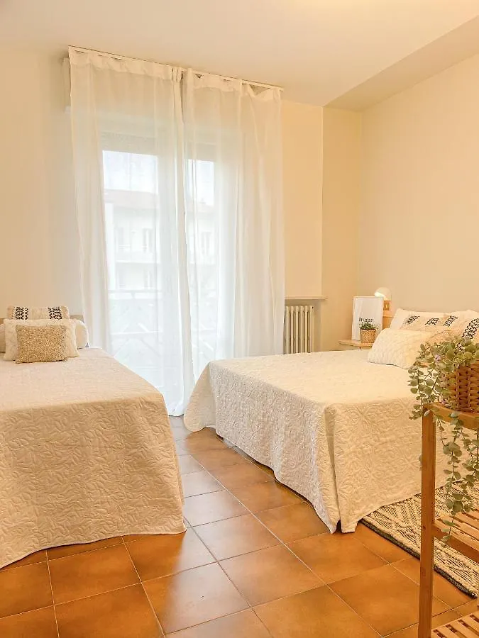 Americana Beach House Rimini Couette-café