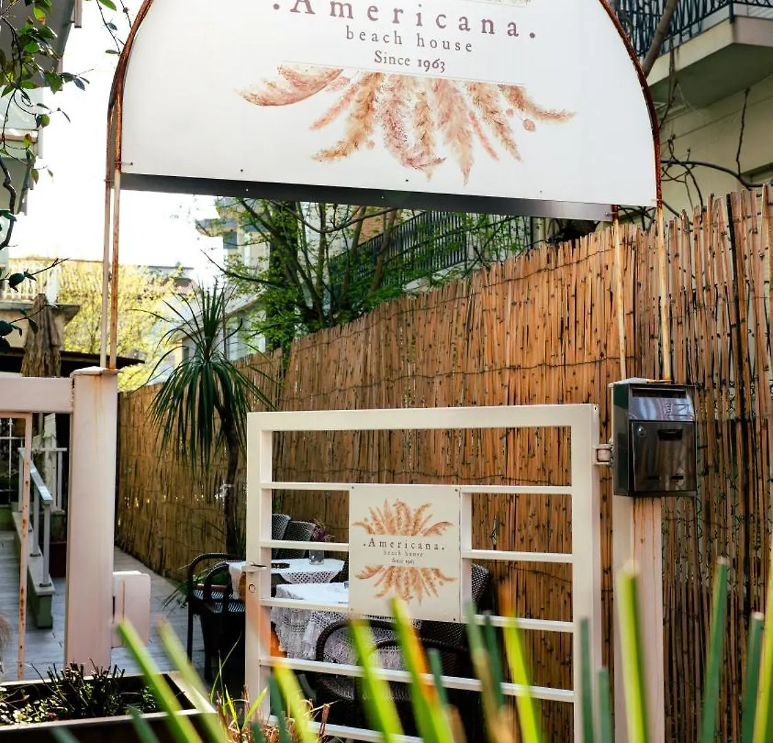Americana Beach House Rimini